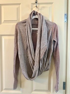 Lululemon Iconic Wrap Grey/Blush Pink Knit size 2